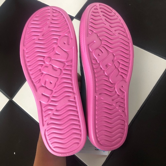 ::SOLD:: NWT Turquoise & Pink ‘Miles’ Flats Crocs - Picture 7 of 13